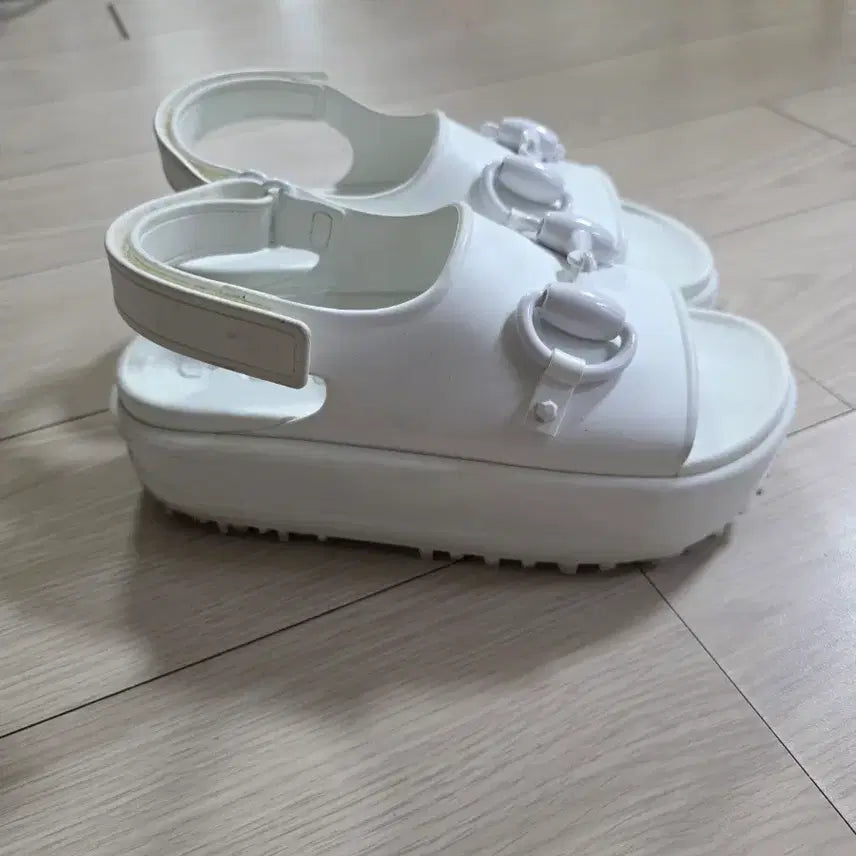 [BUNJANG] Gucci Horsebit Slide Sandals White Size 35 / 구찌 홀스빗 슬라이드 샌들 화이트 35사이즈