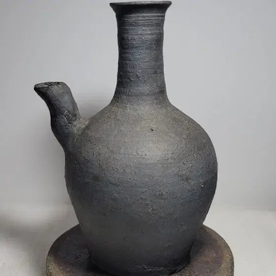 [BUNJANG] Goryeo Dynasty Earthenware Water Ewer (Joseongbyeong) - Authentic / 토제정병.고려토기주자.진품보장
