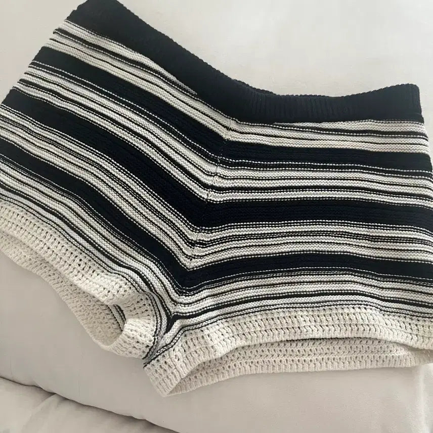 [BUNJANG] H&M Striped Knit Shorts M / H&M 스트라이프 니트 반바지 M