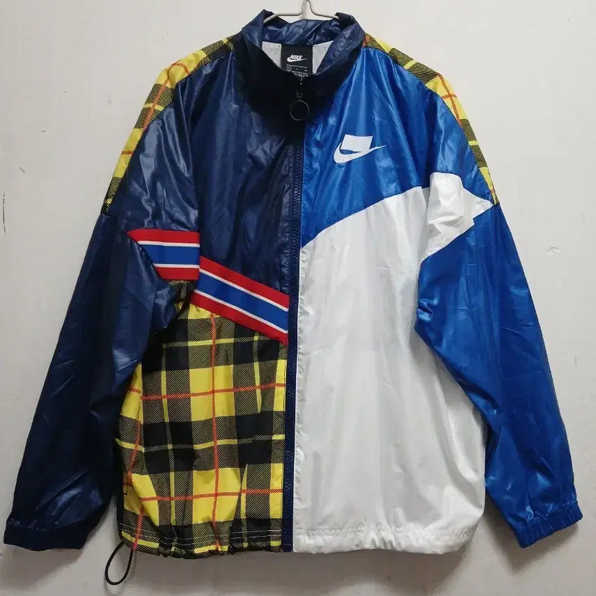[BUNJANG] Nike Women's Woven Windbreaker Jacket Multicolor Size S (155/80) / 나이키 여성 우븐 바람막이 자켓 멀티컬러 키즈주니어 가능 사이즈 S 155 80 (90)