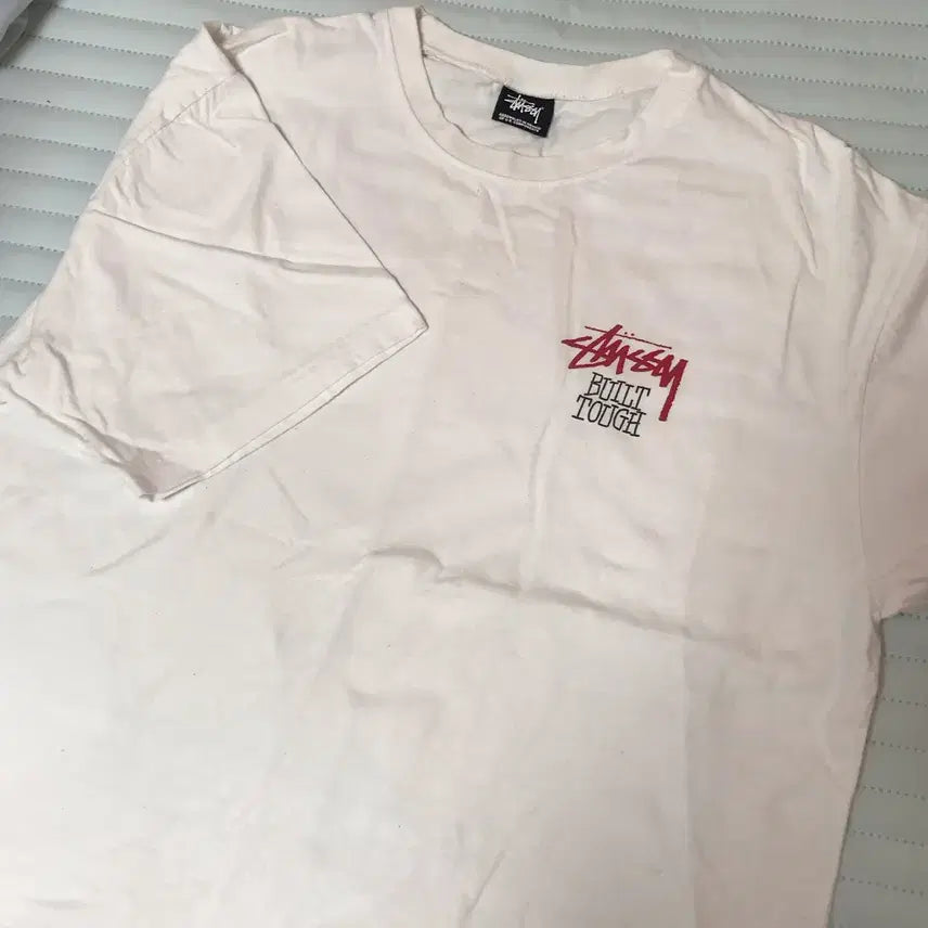 [BUNJANG] Stussy Built Tough T-Shirt White / 스투시 빌트 터프 티셔츠 화이트 반팔