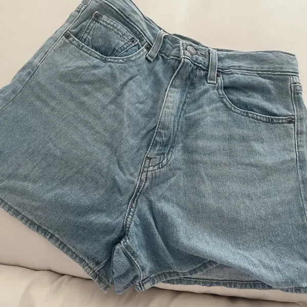 [BUNJANG] Levi's High Loose Fit Shorts W27 Light Wash / 리바이스 하이 루즈 숏팬츠 W27 연청