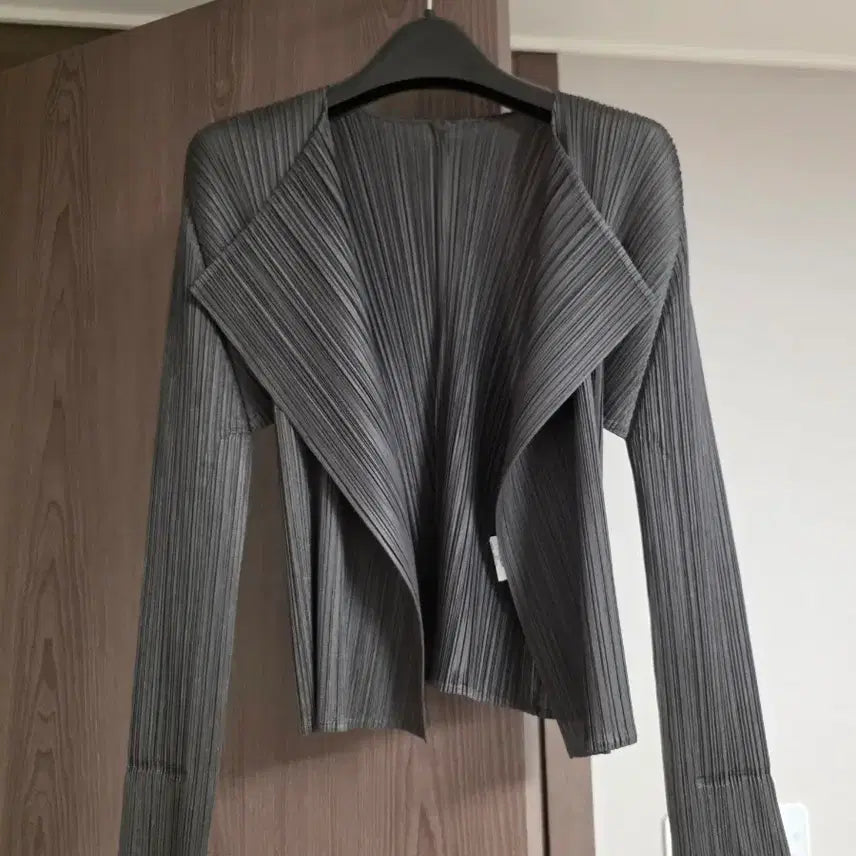 [BUNJANG] Pleats Please Charcoal Grey Size 3 Top / 플리츠플리즈