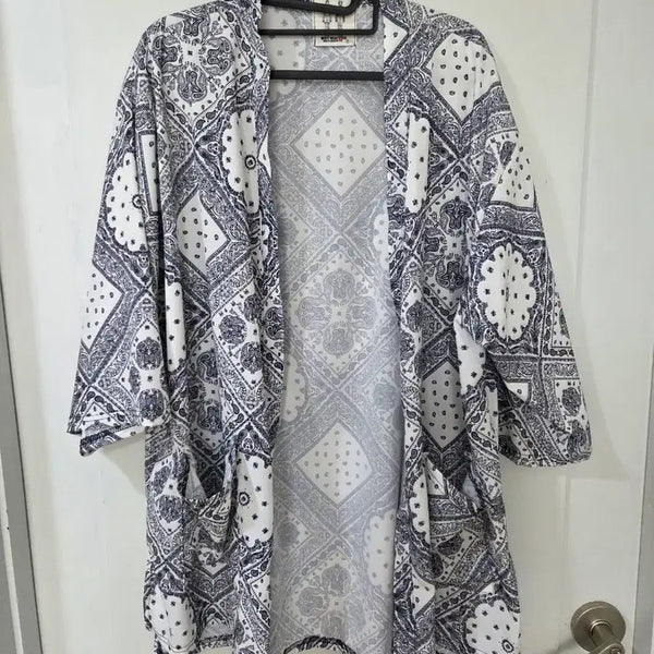 [BUNJANG] Paisley Pattern Open Cardigan / 페이즐리 패턴 오픈형 가디건 프리사이즈 남성셔츠