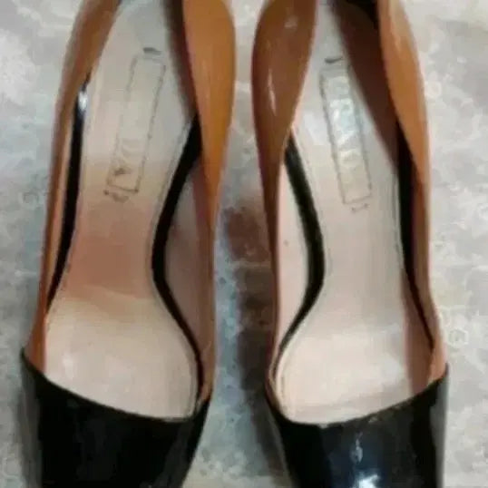 [BUNJANG] Prada Women's Heels / (택포)프라다 여성 구두