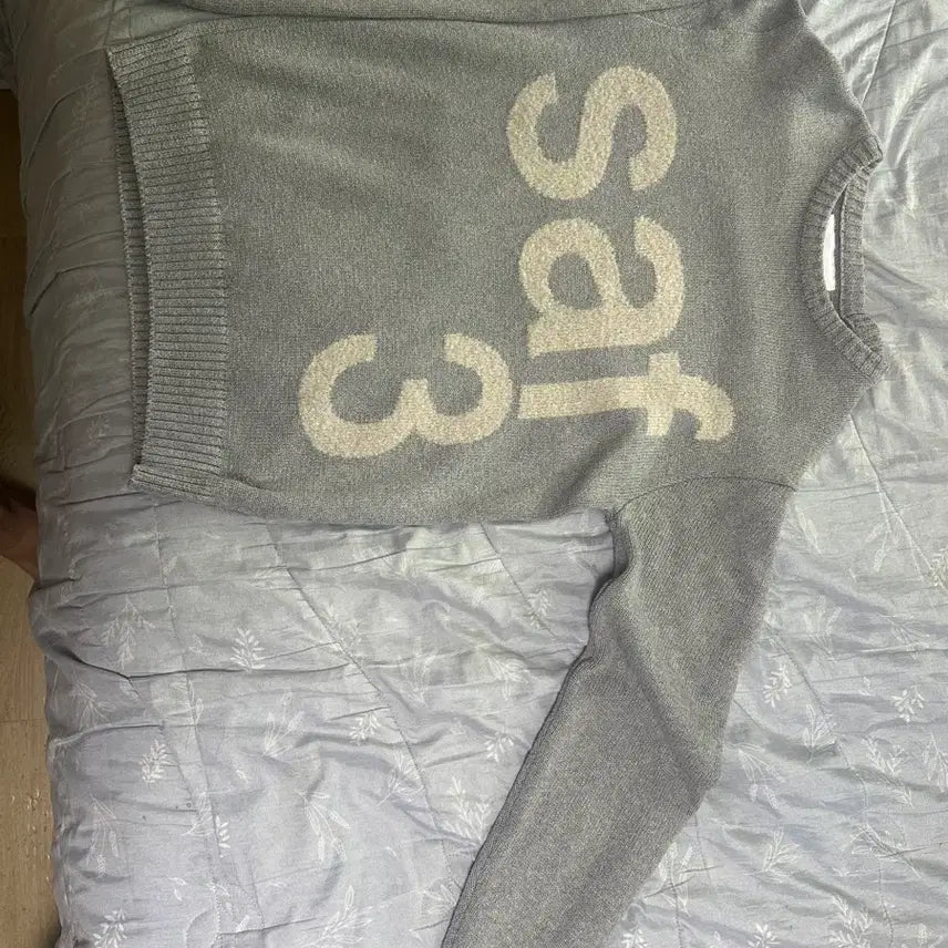 [BUNJANG] Safarispot Knit Gray / 사파리스팟 니트 그레이