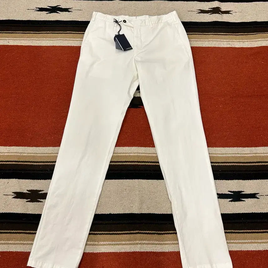 [BUNJANG] Lardini Flower Signature Bubble Button Cotton Pants / 라르디니 플라워 시그니처 버블버튼 코튼팬츠