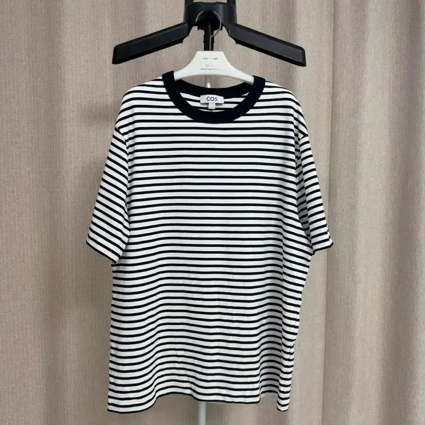 [BUNJANG] COS Men's Short Sleeve T-Shirt M (New) / COS 남자 반팔 M(새상품)