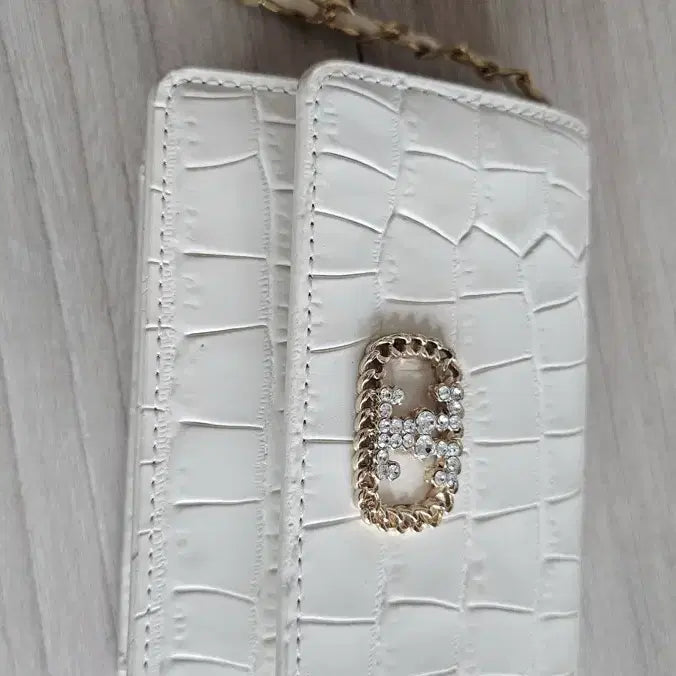 [BUNJANG] Time Emblem Mini Crossbody Bag White / 타임 앰블럼 미니크로스백
