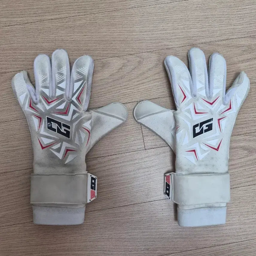 [BUNJANG] The One Goalkeeper Gloves - Player Issued to Kuseong Yun / 구성윤 선수 지급용 골키퍼장갑