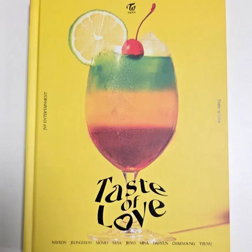 [BUNJANG] Twice Taste of Love Photobook / 트와이스 Taste of Love 모노그래프 포토복