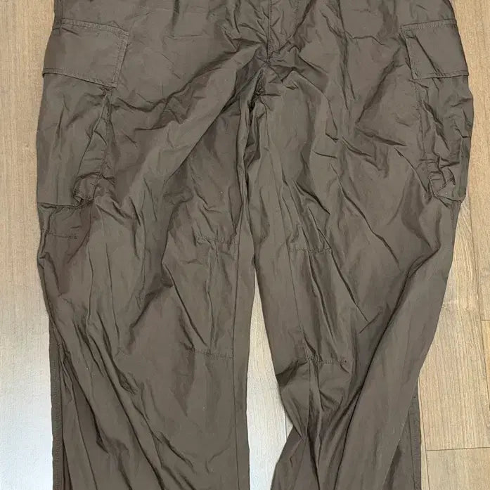 [BUNJANG] Uniqlo C Wide Fit Cargo Pants Dark Brown XL / 유니클로C 와이드핏 카고팬츠 다크브라운 XL