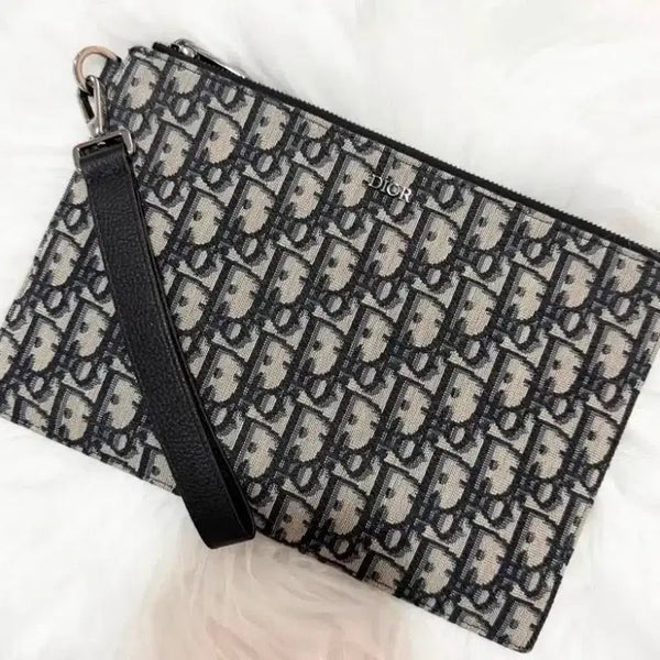 [BUNJANG] Dior A4 Clutch / 디올 a4 클러치 급처 쿨거 애눌O