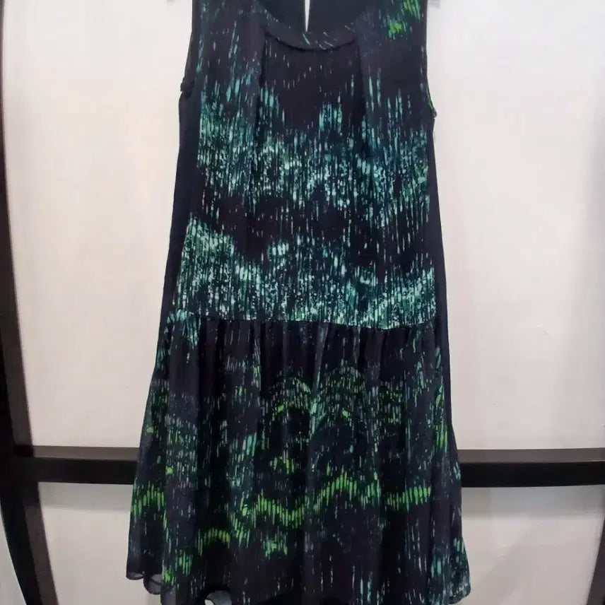 [BUNJANG] VOV Printed Sleeveless Long Dress / VOV 나염 민소매 원피스