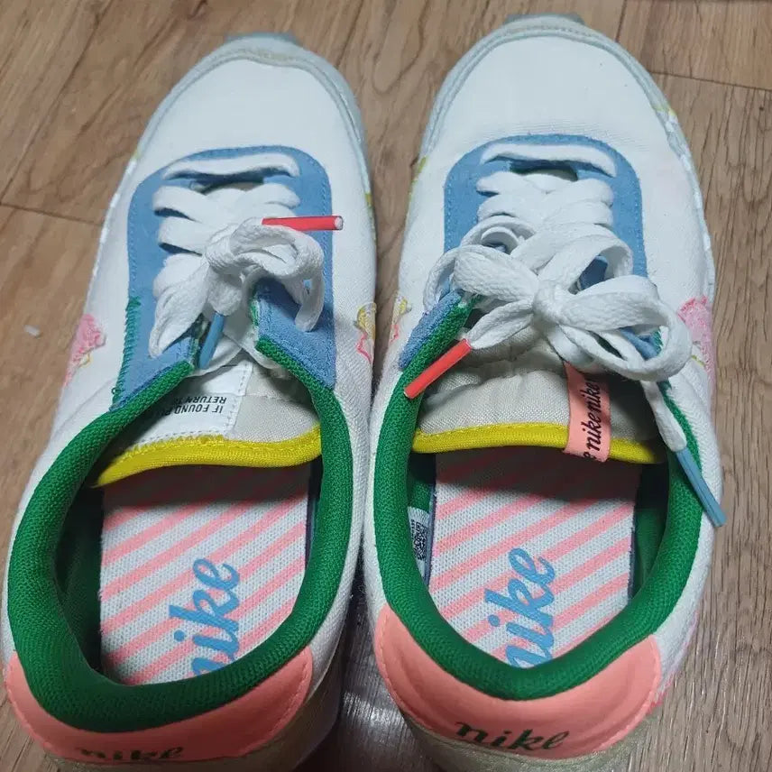 [BUNJANG] Nike Men's Shoes Size 235 / 나이키 235(새신발)