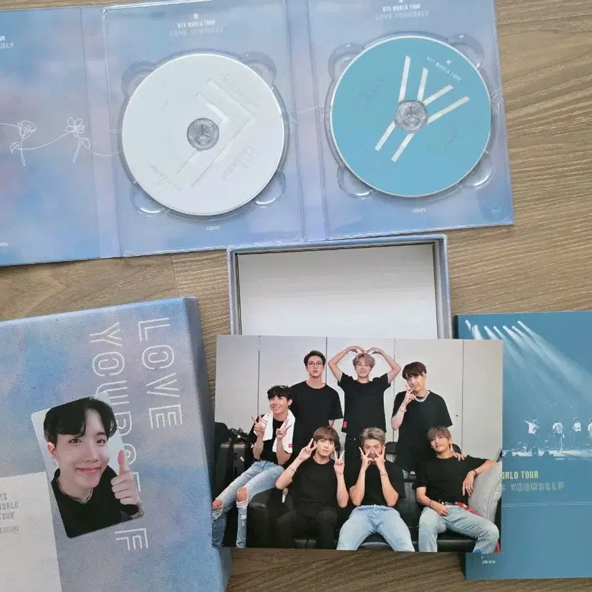 [BUNJANG] BTS Love Yourself Europe Tour J-Hope Photocard / 럽셀 유럽 BTS  Love yourself DVD 제이홉 포카
