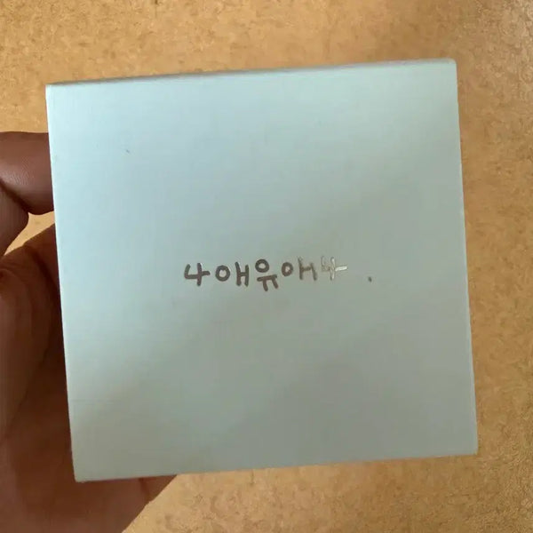 [BUNJANG] IU Official UENA 4th Gen Bracelet (Women's) / [아이유애나] 유애나 4기 팔찌 (여성용)