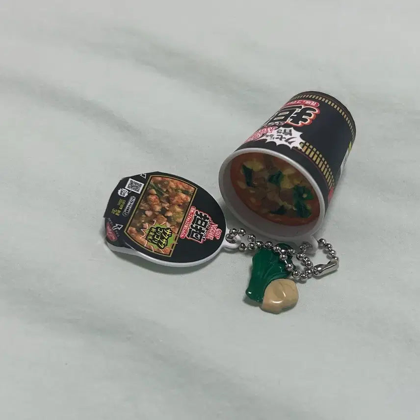 [BUNJANG] Nissin Cup Noodles Ramen Gacha Food Miniature / 닛신 컵누들 라면 가챠 음식 미니어처