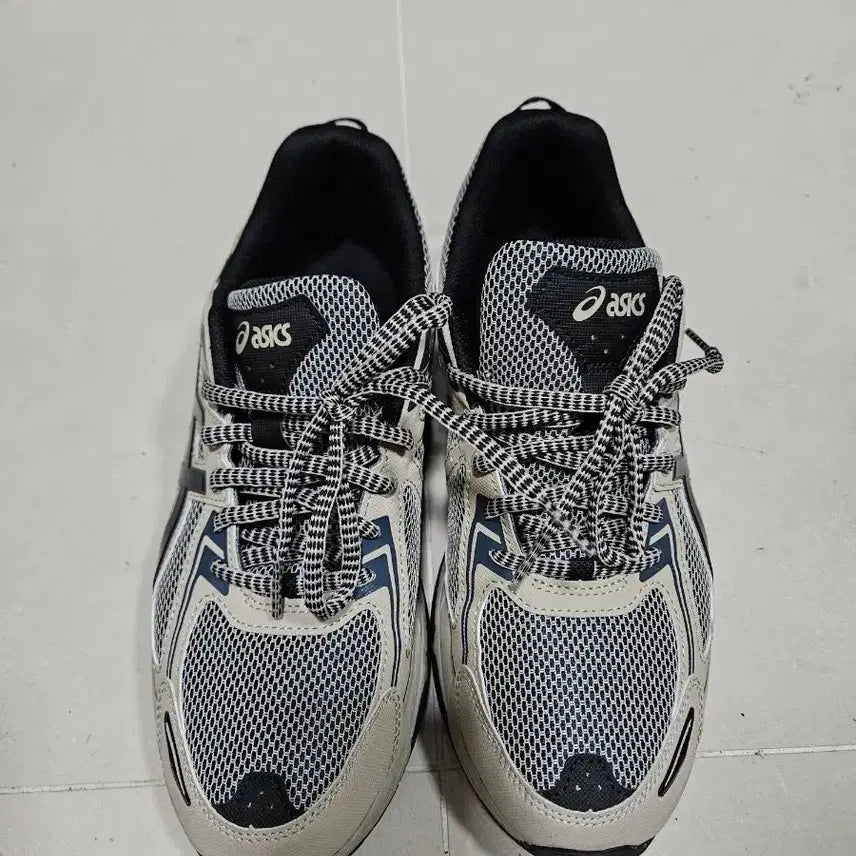 [BUNJANG] Asics Gel Venture 6 270mm Sneakers / 아식스 젤 벤처6 벤쳐6 270mm 운동화 트레킹화 등산화