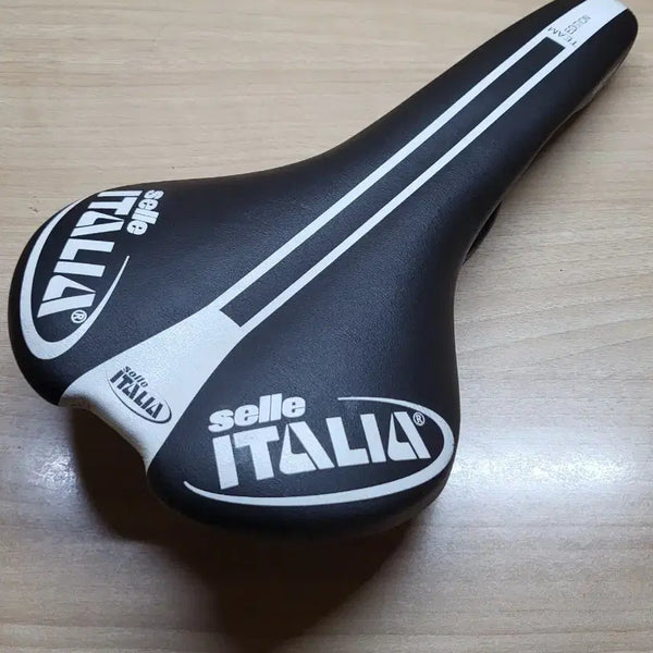 [BUNJANG] Selle Italia IDMatch Team Edition Saddle / 셀레 이탈리아 아이디매치 팀에디션 판매합니다