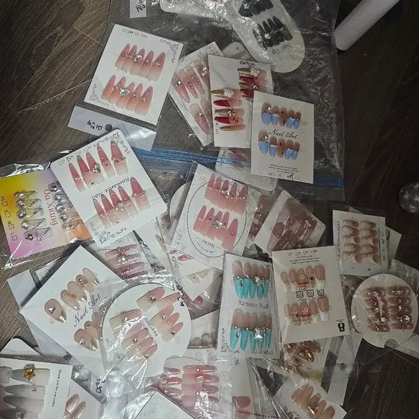 [BUNJANG] 30pc Random Design Nail Tips Set (Medium) / 네일팁 30개(랜덤)