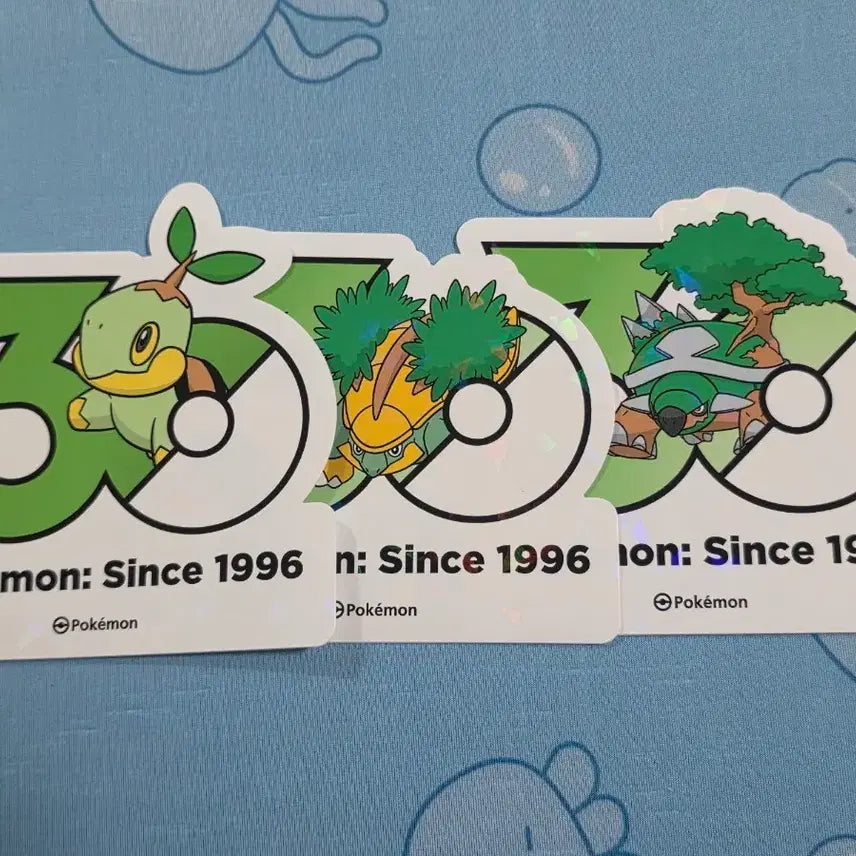 [BUNJANG] Pokemon 30th Anniversary Logo Sticker Bundle Set (Appletun, Flapple, Trevenant) / 일괄) 포켓몬스터 30주년 기념 로고 스티커 모부기 수풀부기 토대부기
