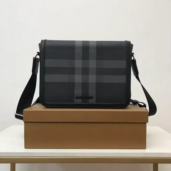 [BUNJANG] Burberry Charcoal Check Messenger Shoulder Bag / 버버리 차콜 체크 메신저 숄더백 남녀공용 크로스백