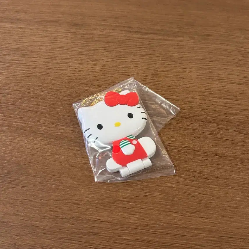 [BUNJANG] Hello Kitty Mirror Keychain / 헬로키티 미러 키링 팝니다