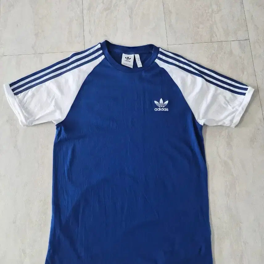 [BUNJANG] Adidas Three-Stripes T-Shirt Blue (Size M) / 남성 아디다스 삼선 반팔티 M