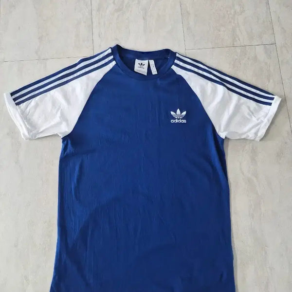 [BUNJANG] Adidas Three-Stripes T-Shirt Blue (Size M) / 남성 아디다스 삼선 반팔티 M