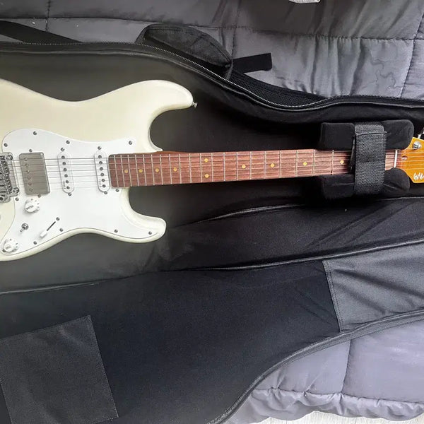 [BUNJANG] Mark James XT450 Plus Electric Guitar White / (급처)마크 제임스 일렉기타 XT450 플러스 화이트