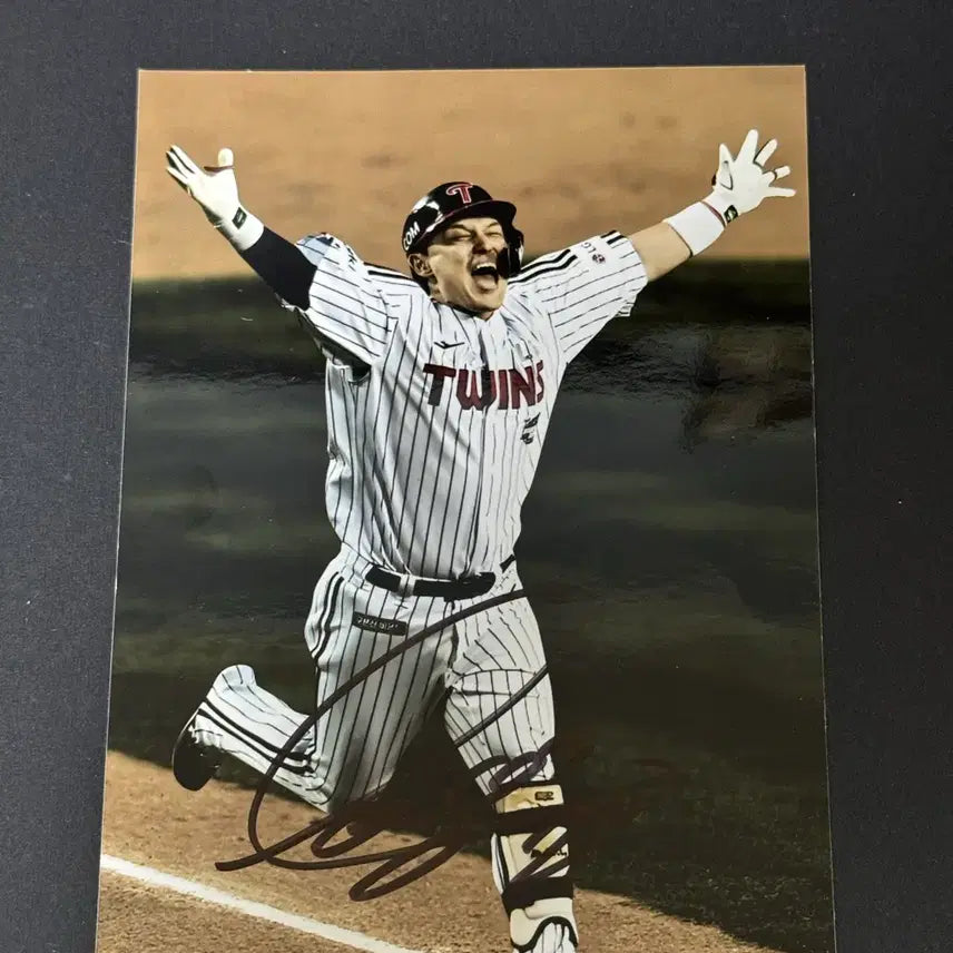 [BUNJANG] LG Twins Park Dongwon Autographed Photo / 엘지 트윈스 박동원 친필 싸인포토