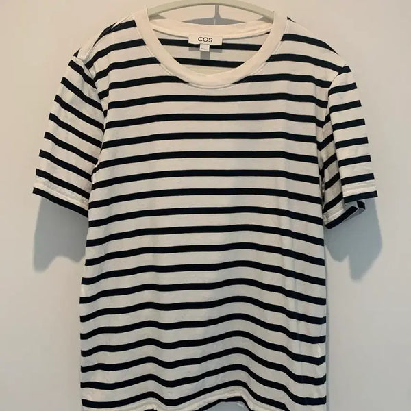 [BUNJANG] COS Clean Cut Regular Fit T-Shirt / M ) COS 클린컷 레귤러핏 티셔츠 M