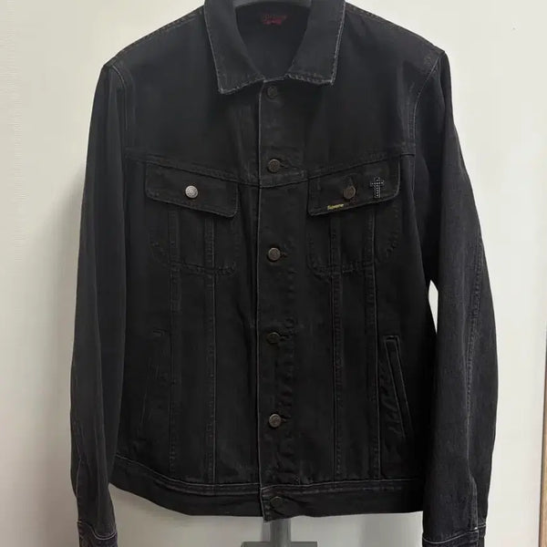 [BUNJANG] Supreme x Black Sabbath Denim Trucker Jacket / 슈프림 X 블랙사바스 데님 트러커 자켓