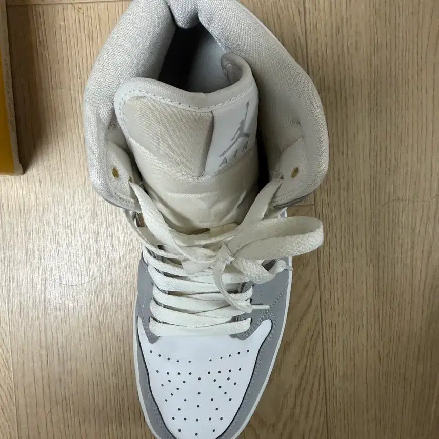 [BUNJANG] Nike Air Jordan 1 Mid Grey White / 나이키 에어 조던 1 미드 그레이 화이트