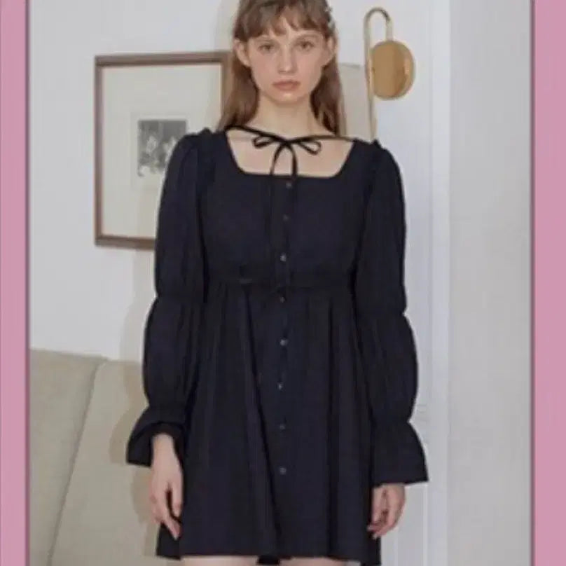 [BUNJANG] Illustrious Illusion Blouse / 일루스트리스일루전 블라우스