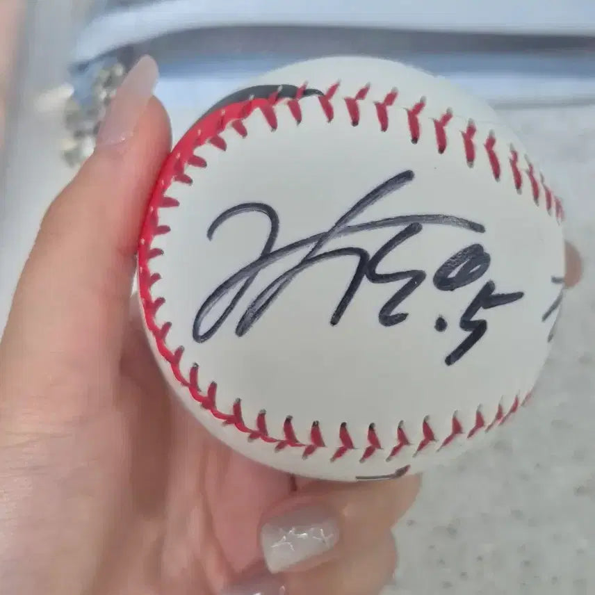 [BUNJANG] Kia Tigers Kim Do-young Autographed Baseball / 기아 김도영 유니폼 사인볼 5번