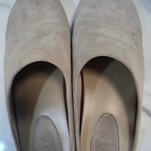 [BUNJANG] Kinch Blunt Suede Loafers (Beige, Size 275) / [275]킨치 블런트 스웨이드 blunt suede