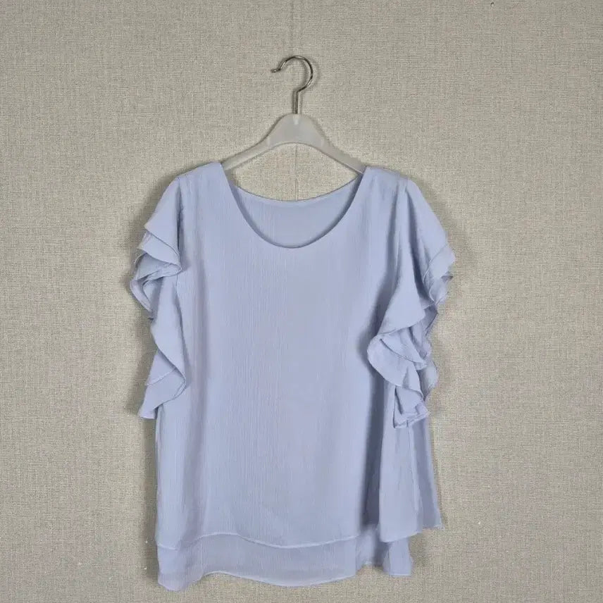 [BUNJANG] Light Blue Frill Blouse LL Size / (#66,77추천/LL/택X새상품)하늘색 프릴 블라우스