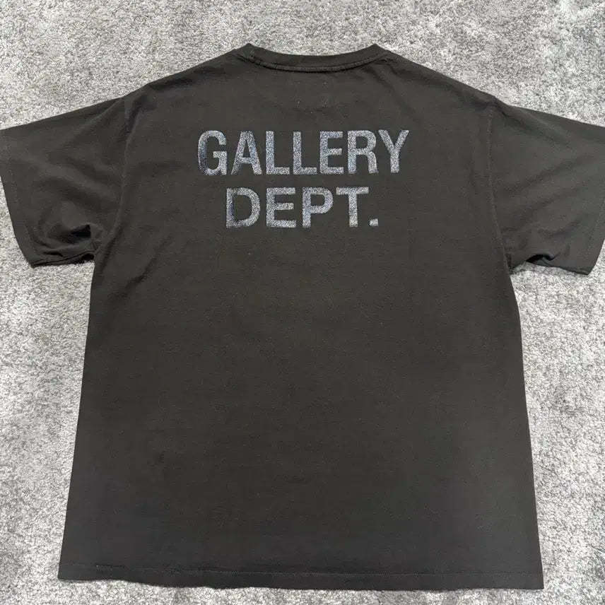 [BUNJANG] Gallery Department Lettering Graphic T-Shirt / 갤러리디파트먼트 레터링 그래픽 반팔
