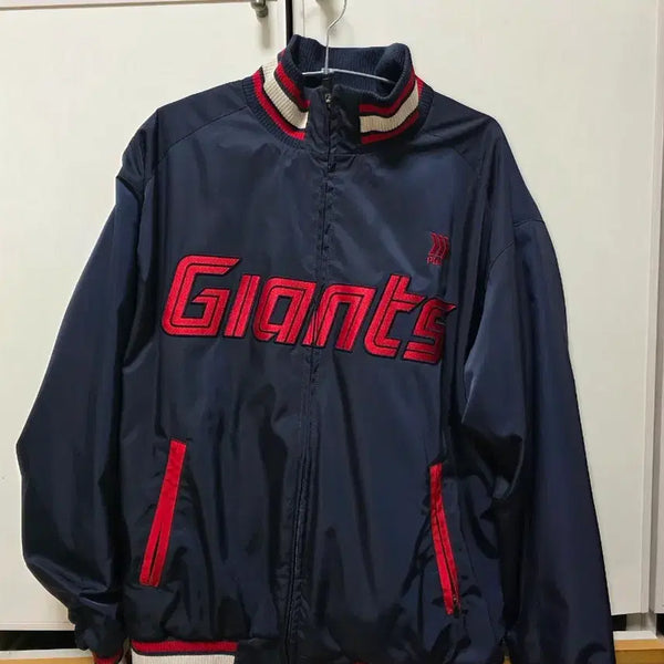 [BUNJANG] Lotte Giants 24/25 Spring/Autumn Jumper Size 105 / 롯데자이언트 24/25 춘추점퍼 105