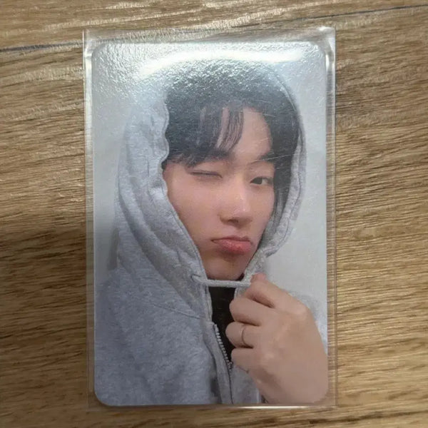 [BUNJANG] ATEEZ Choi San Golden Hour Part.3 Lemon Drop Photocard / 에이티즈 최산 레몬드랍 골든아워파트3 후드 포카 양도