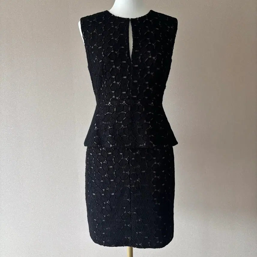 [BUNJANG] Diane Von Furstenberg Black Lace Peplum Dress / [정품]DVF 다이앤본퍼스텐버그 블랙 레이스 페플럼 원피스