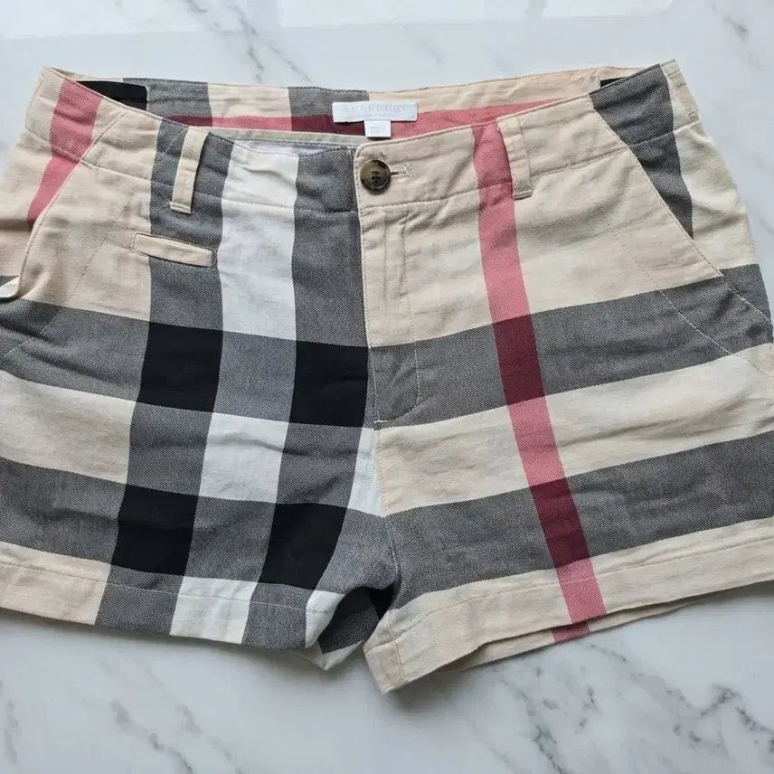 [BUNJANG] Burberry Check Cotton Shorts / [정품] 버버리 체크 쇼츠/바지(백화점)