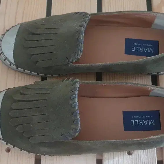 [BUNJANG] Mare Suede Loafers Khaki (240mm) / 마레 스웨이드 로퍼 카키