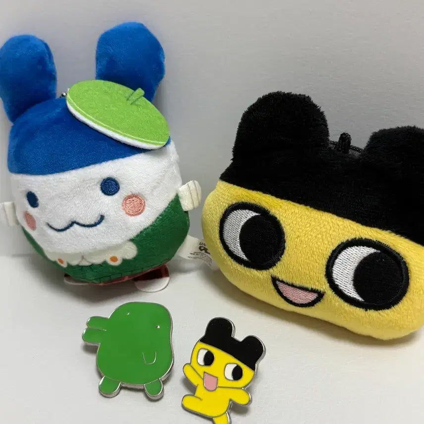 [BUNJANG] Tamagotchi Mamechi, Mimitchi, Kuchipatchi Plush Pouch & Badges Bundle Set / 일괄) 다마고치 마메치 미미치 구치파치 누이 파우치 뱃지