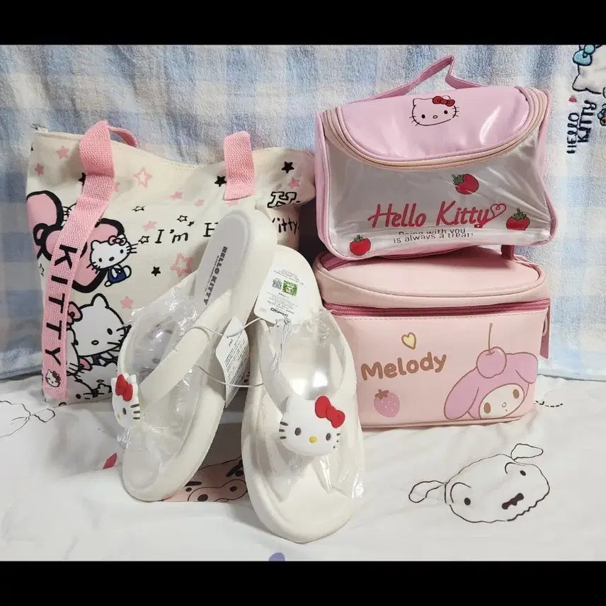 [BUNJANG] Sanrio Pouch + Kitty Eco Bag + Kitty Slippers (245mm) / 파우치 2개+키티 에코백+키티 쪼리 245mm