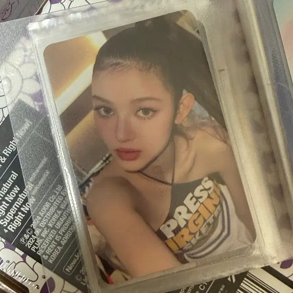 [BUNJANG] NewJeans Danielle Get Up Super Shy Studio Live Photocard / 뉴진스 다니엘 겟업 슈퍼샤이 공방포카