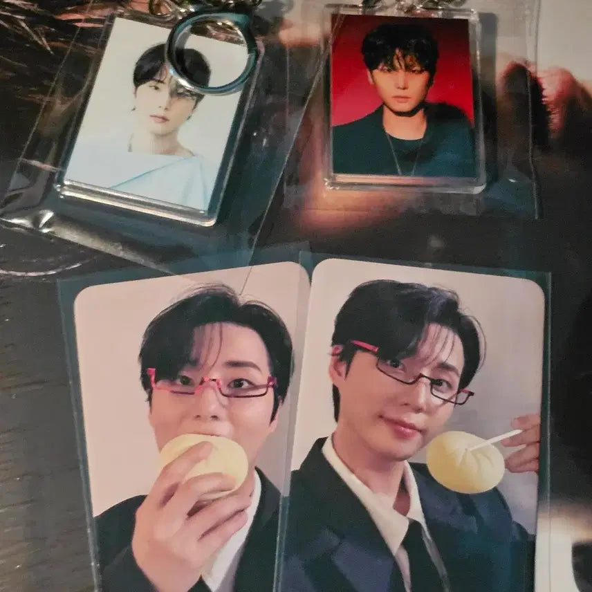 [BUNJANG] DAY6 Young K Youngest Musinsa Photocard & Keyring Set / 데이식스 영케이 영기스트 무신사포카