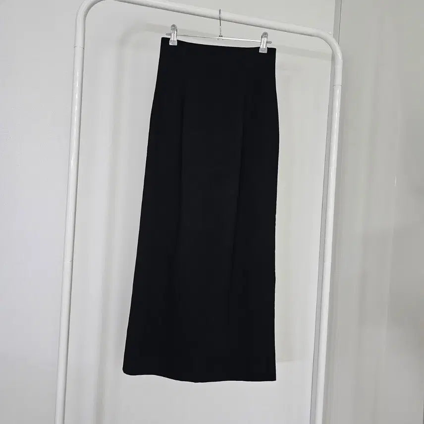 [BUNJANG] Maxi Rayon Pintuck Slit Long Skirt / # 맥시 레이온 핀턱 뒷 트임 롱스커트
